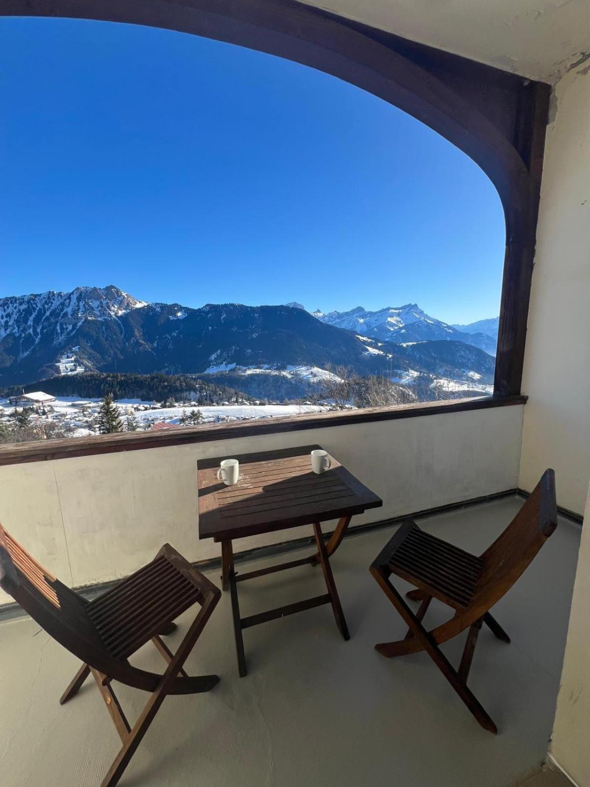 Belle Maison Au Coeur Des Alpes Villa Leysin Exterior photo